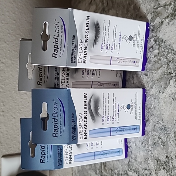 NIB RapidBrow Eyebrow Enhancing Serum - Picture 2 of 2